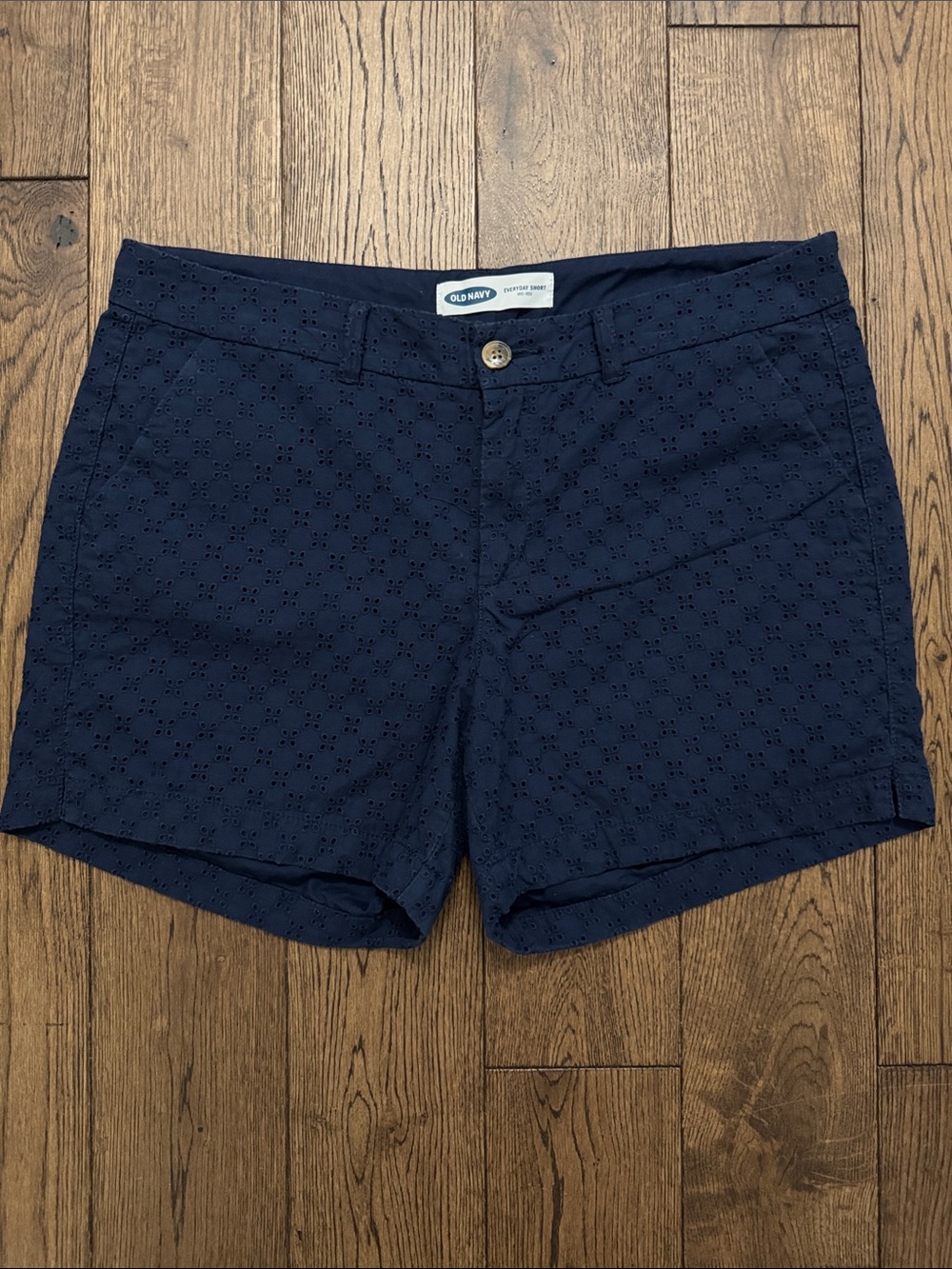 Old Navy Navy Blue Eyelet Cotton Bermuda Shorts 5” Inseam